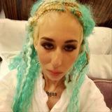Арина Кирсанова Мама в 16